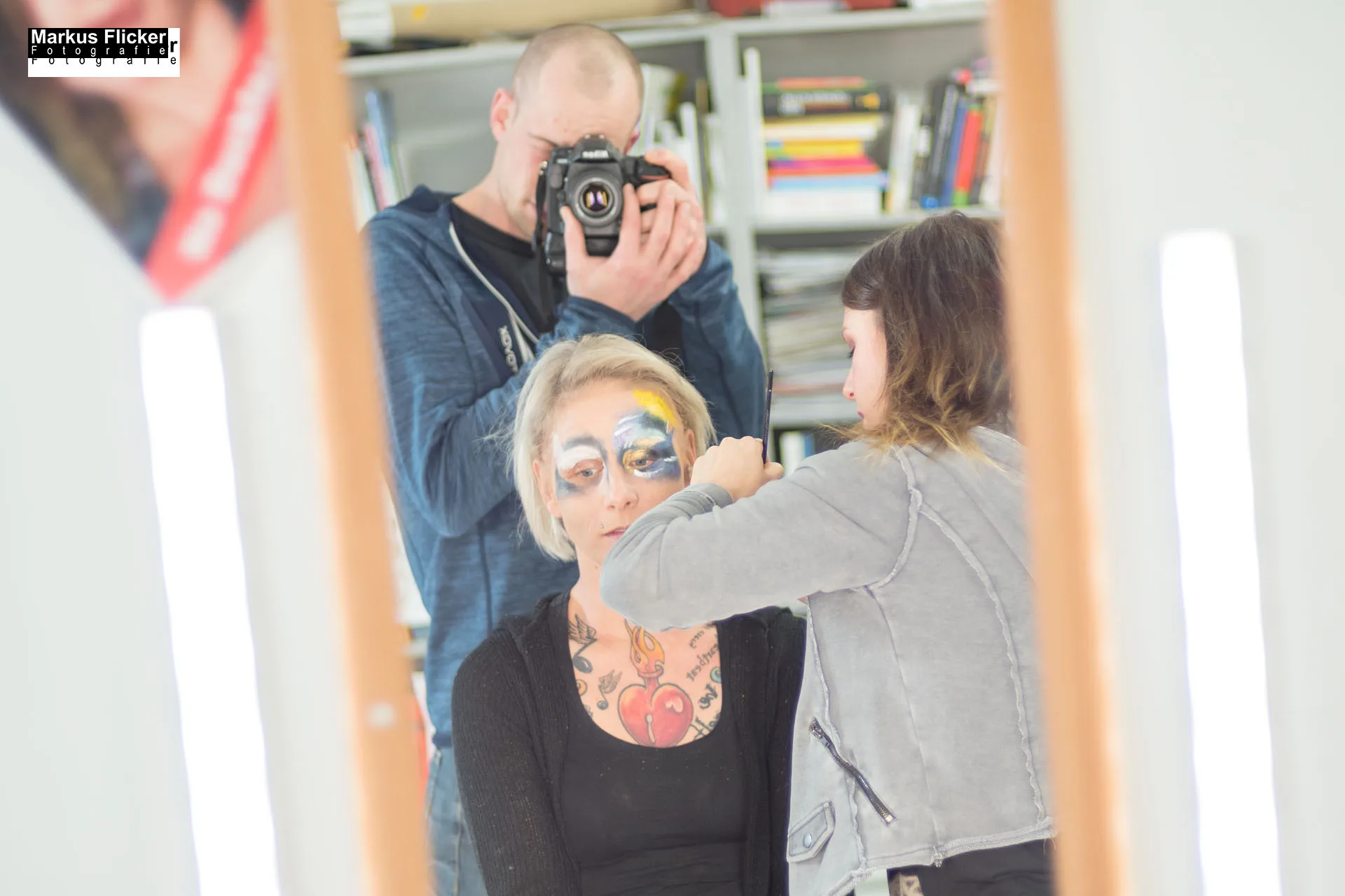 Extreme Avant Garde Make Up Female Model Studio Fotostudio Fotosession mit Make Up Artist