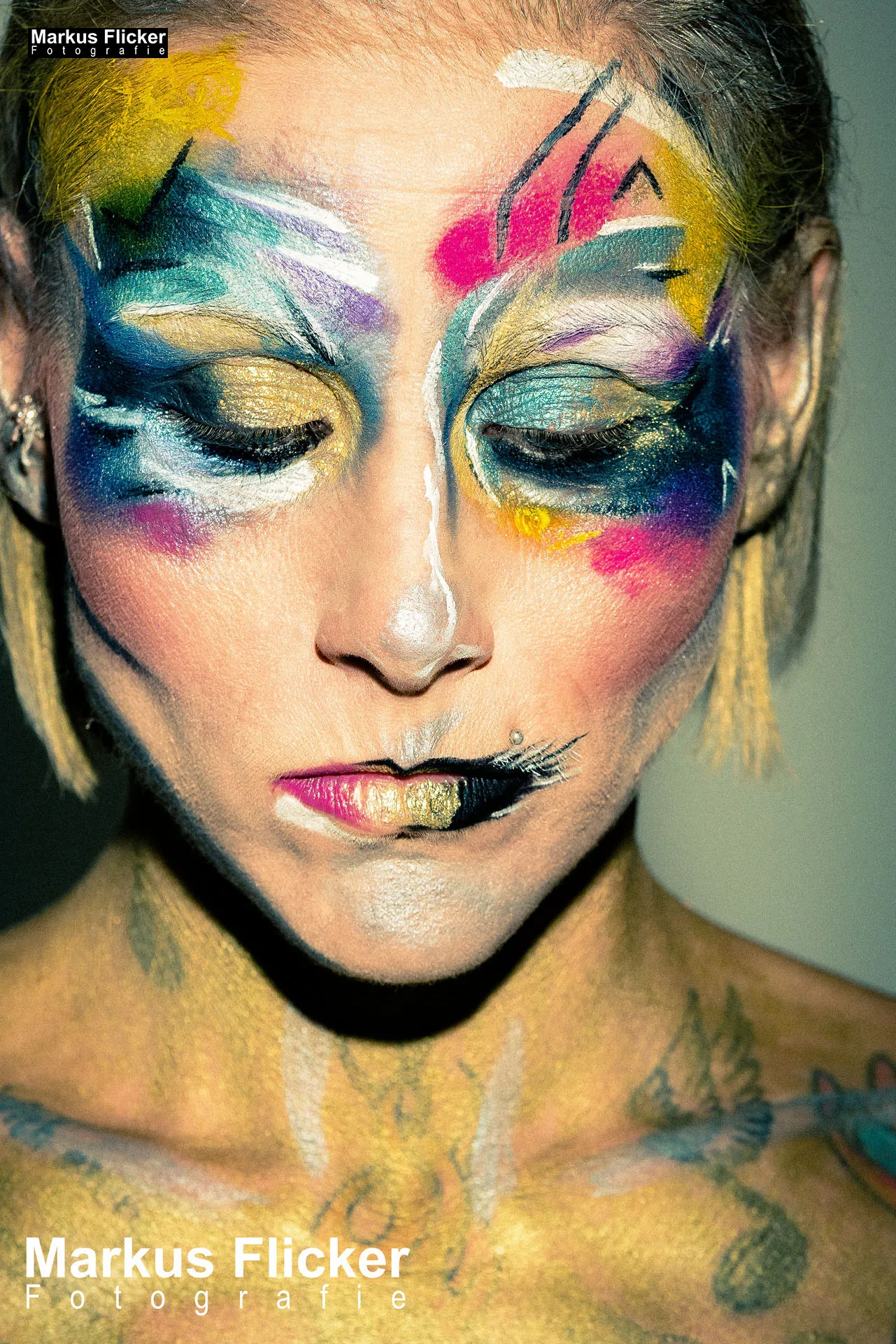 Extreme Avant Garde Make Up Female Model Studio Fotostudio Fotosession