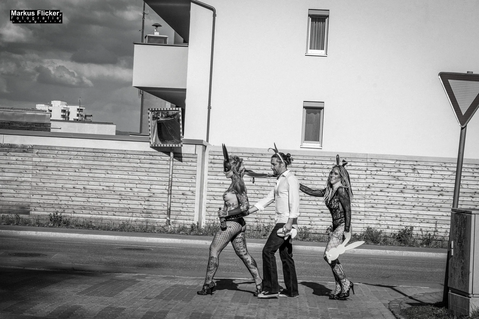 Sexy Provokant Ostern im Fotostudio Fotos Slideshow Portfolio Fotos GGM FFM mit verrückten Outfits