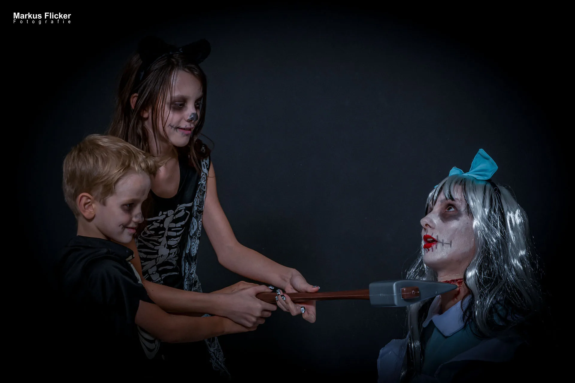 Fotoshooting Halloween im Fotostudio Bildideen Bildbearbeitung Hexen, Geister, Zombies, Clowns, Vampire mit Kinder und Erwachsene... Adobe Photoshop