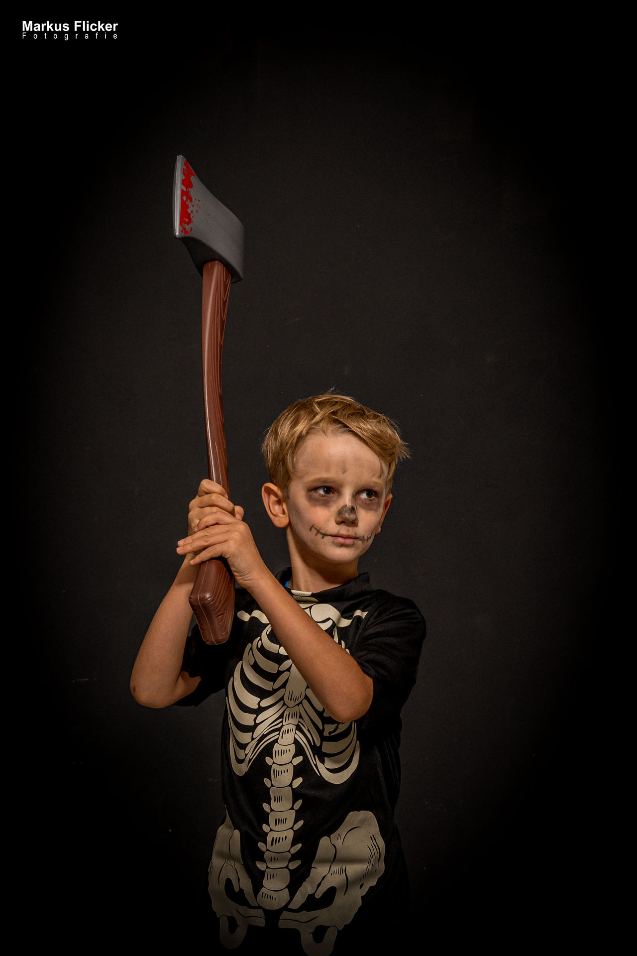 Fotoshooting Halloween im Fotostudio Bildideen Bildbearbeitung Hexen, Geister, Zombies, Clowns, Vampire mit Kinder und Erwachsene… Adobe Photoshop