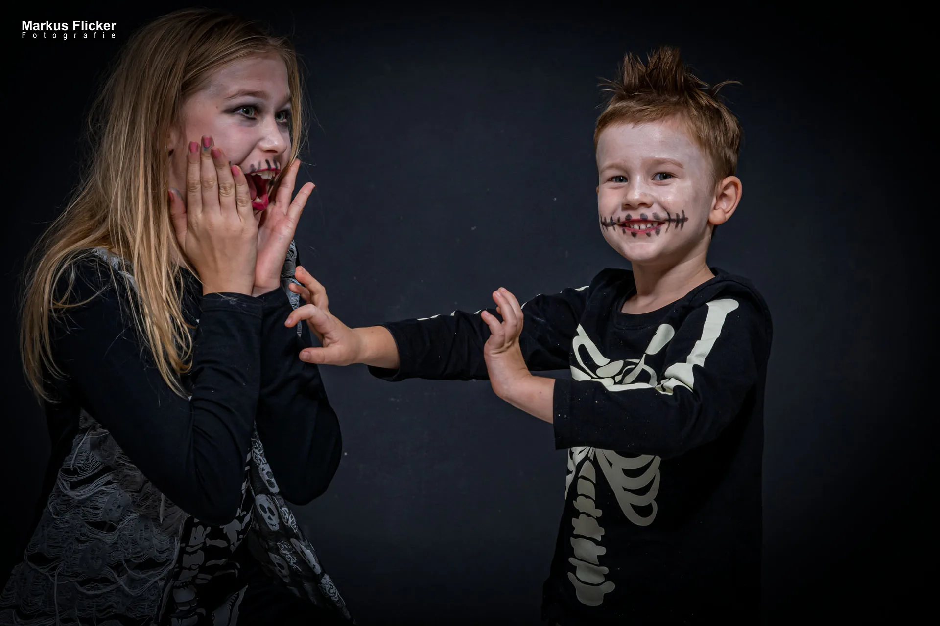 Fotoshooting Halloween im Fotostudio Bildideen Bildbearbeitung Hexen, Geister, Zombies, Clowns, Vampire mit Kinder und Erwachsene... Adobe Photoshop