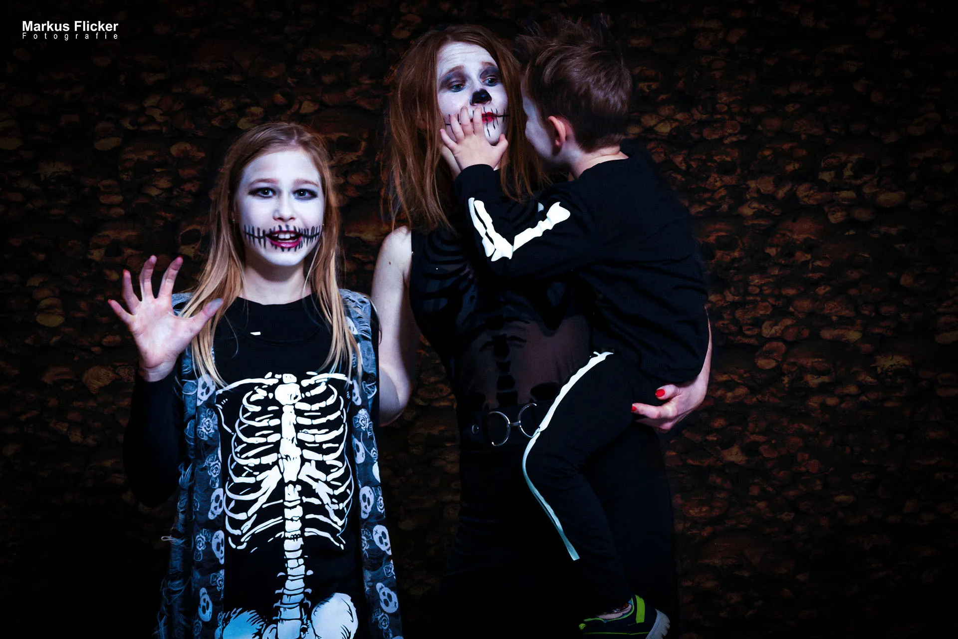Fotoshooting Halloween im Fotostudio Bildideen Bildbearbeitung Hexen, Geister, Zombies, Clowns, Vampire mit Kinder und Erwachsene... Adobe Photoshop