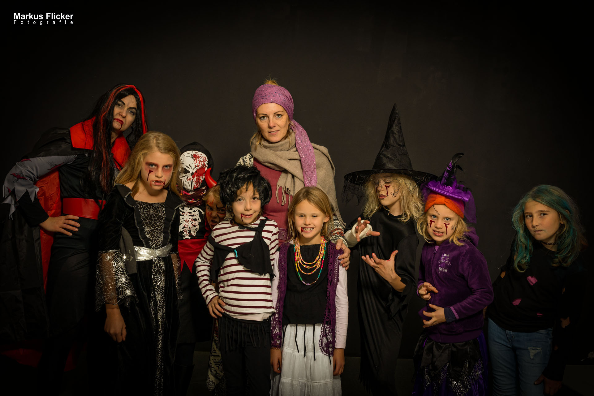 Fotoshooting Halloween im Fotostudio 2019 Hexen, Geister, Zombies, Clowns, Vampire, Kinder und Erwachsene…