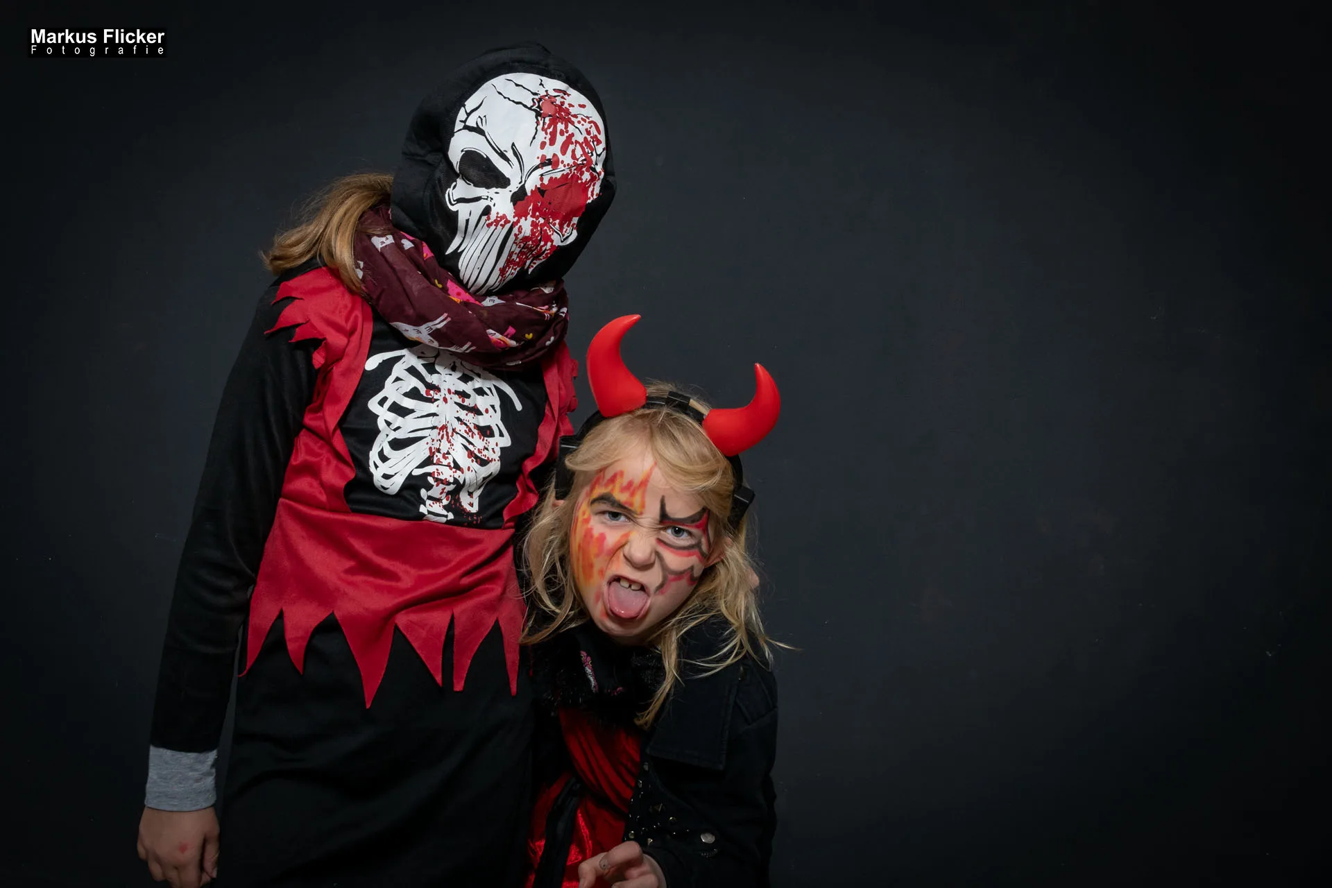 Fotoshooting Halloween im Fotostudio Bildideen Bildbearbeitung Hexen, Geister, Zombies, Clowns, Vampire mit Kinder und Erwachsene... Adobe Photoshop