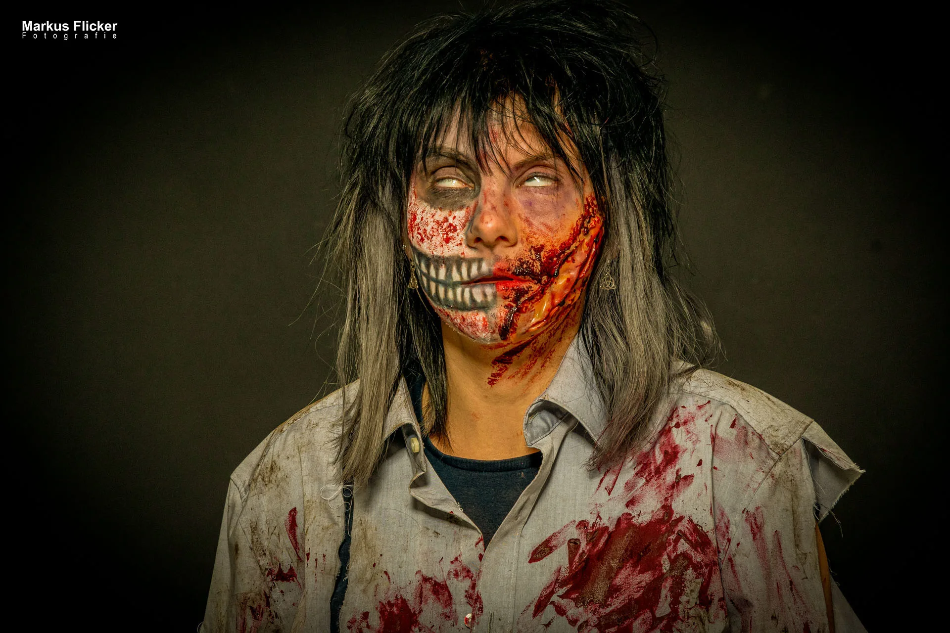 Fotoshooting Halloween im Fotostudio Bildideen Bildbearbeitung Hexen, Geister, Zombies, Clowns, Vampire mit Kinder und Erwachsene... Adobe Photoshop