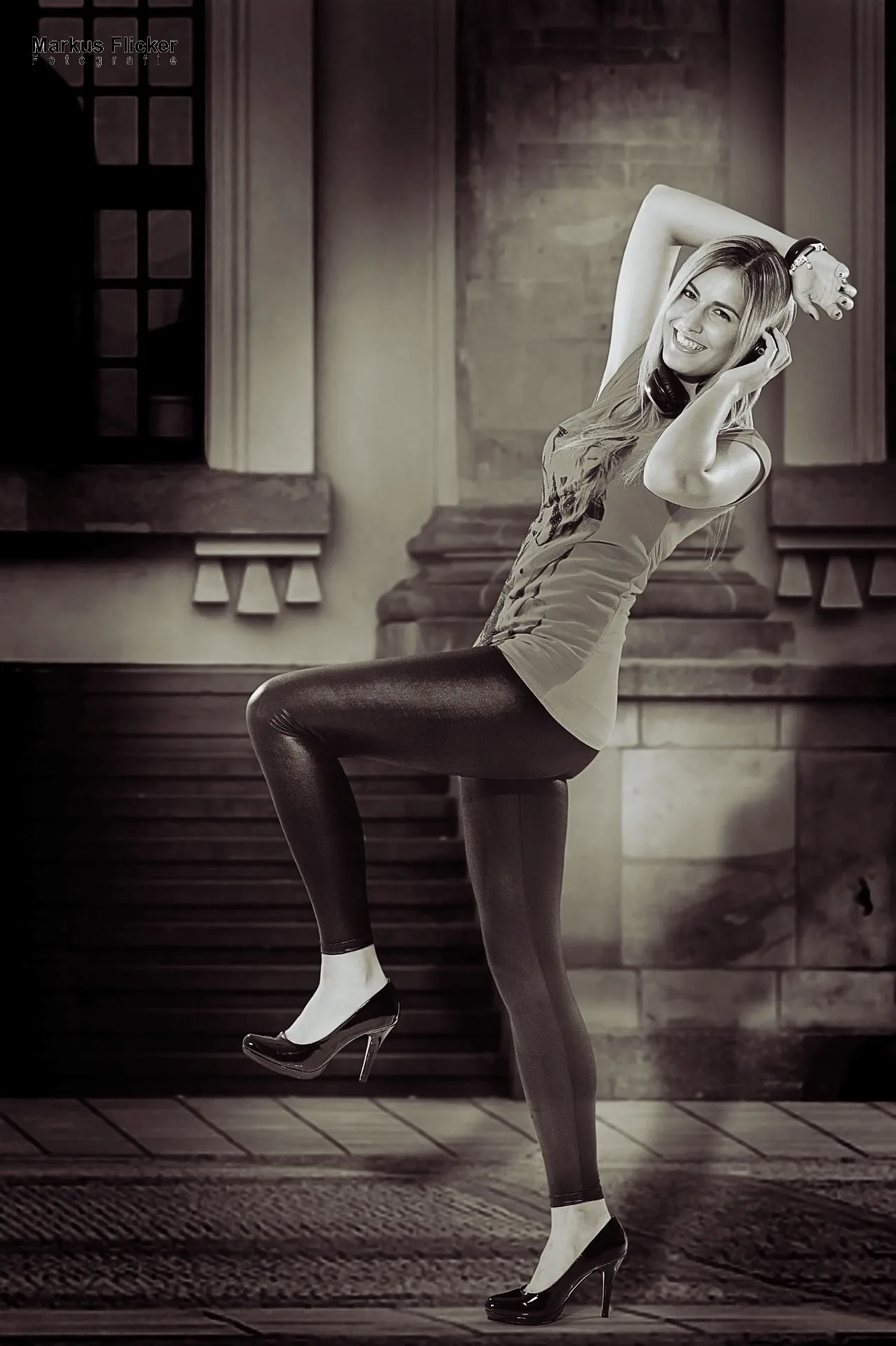 Portrait Female Model Silvia im Fotostudio