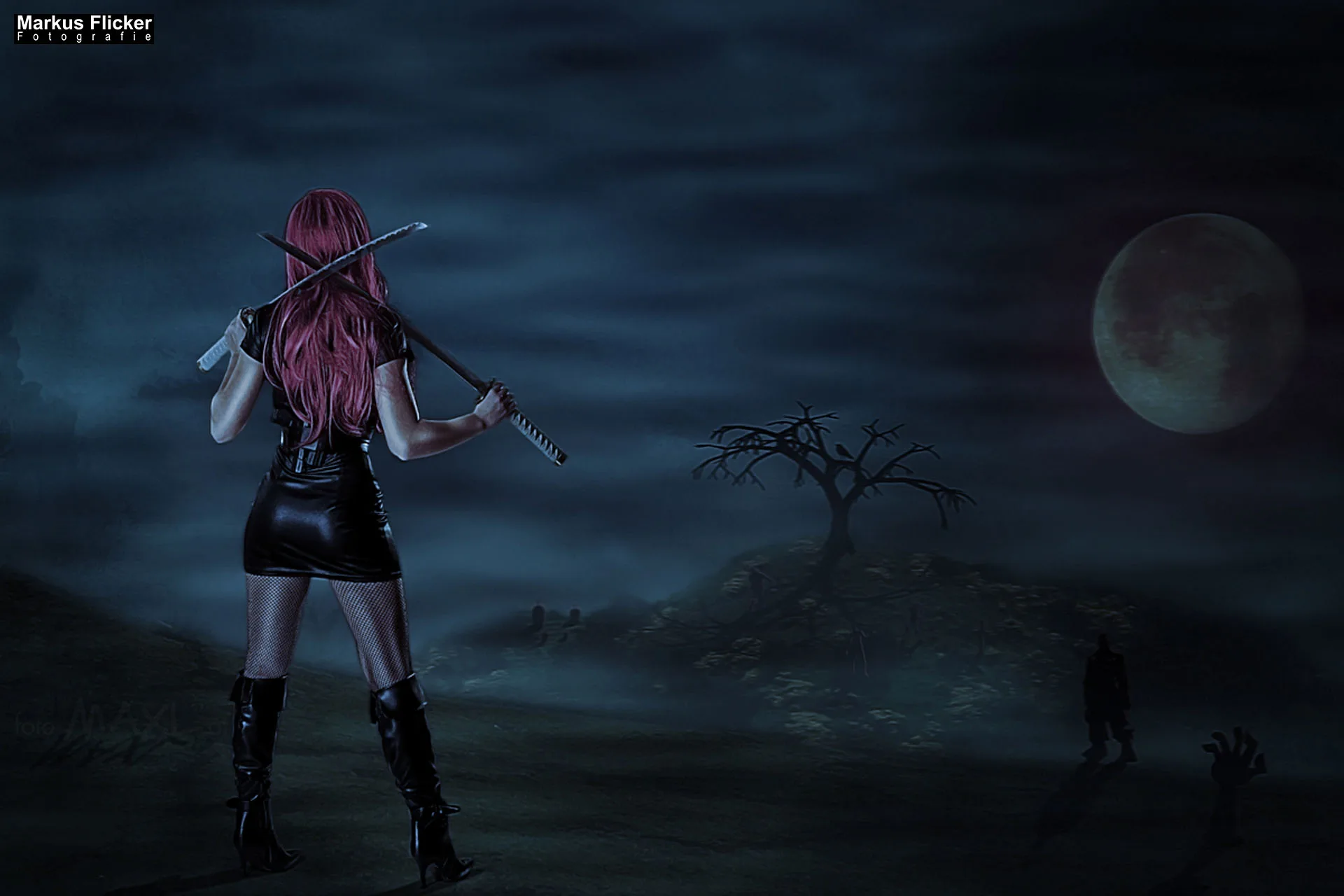 Mehr über den Artikel erfahren Making Of Video Sexy Zombie Killer Katana Schwert Compositing Female Model Julia mit Adobe Photoshop inkl. 37 Fototipps und Bildideen