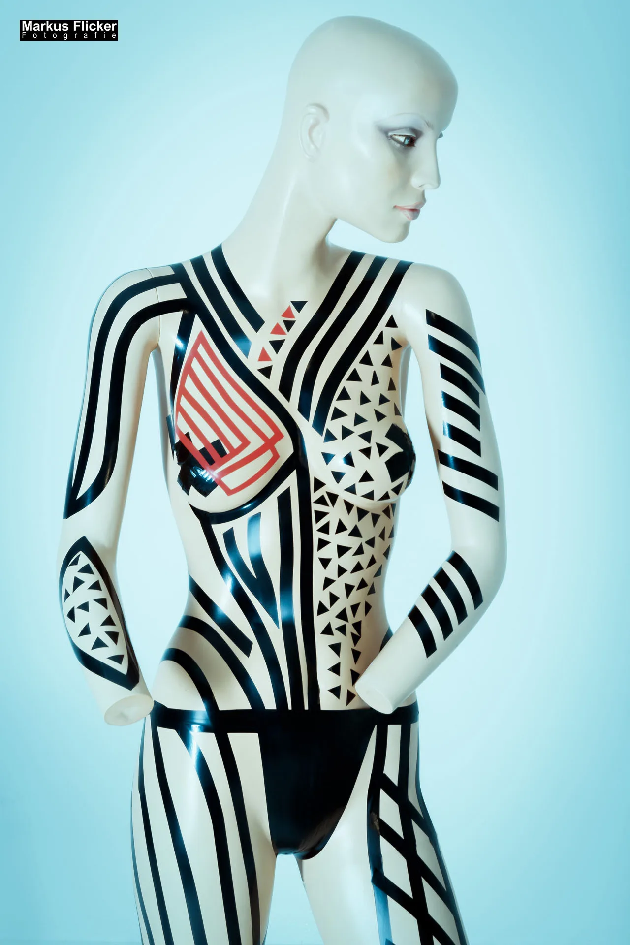 Klebeband auf Model Die Beklebung Videotutorial #TapeTheModelPhotography YouTube Video