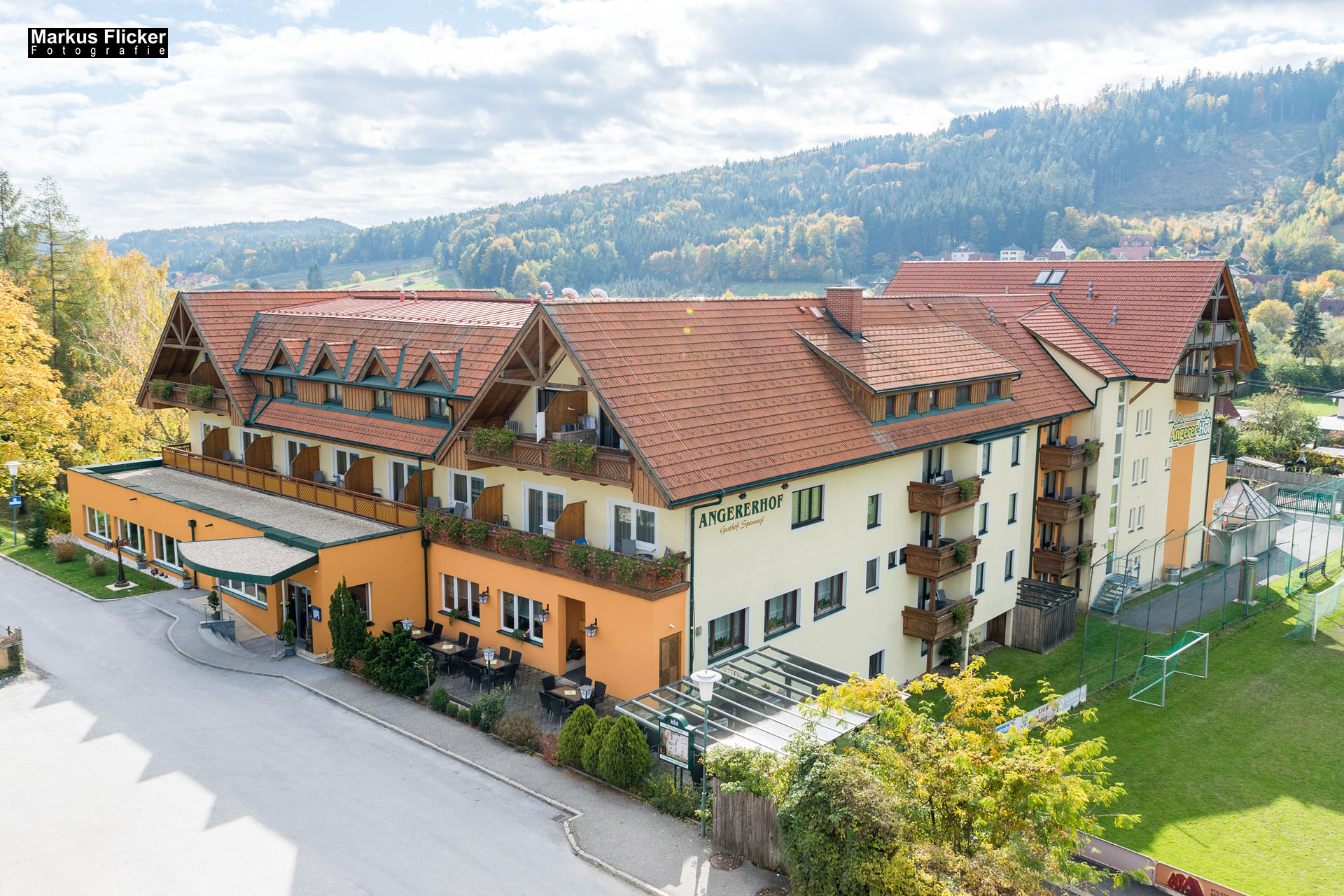 3 Stern Hotel Angerer-Hof mit Waggon Hotel in Anger Steiermark