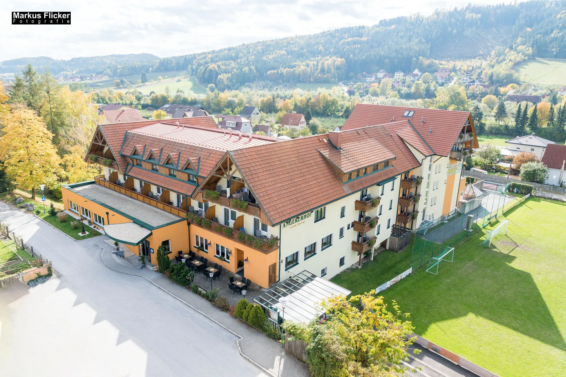 3 Stern Hotel Angerer-Hof mit Waggon Hotel in Anger