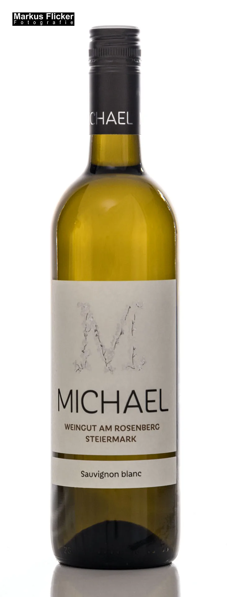 Weingut Michael am Rosenberg Werbefotos Wein Steiermark Österreich im Fotostudio Produktfoto