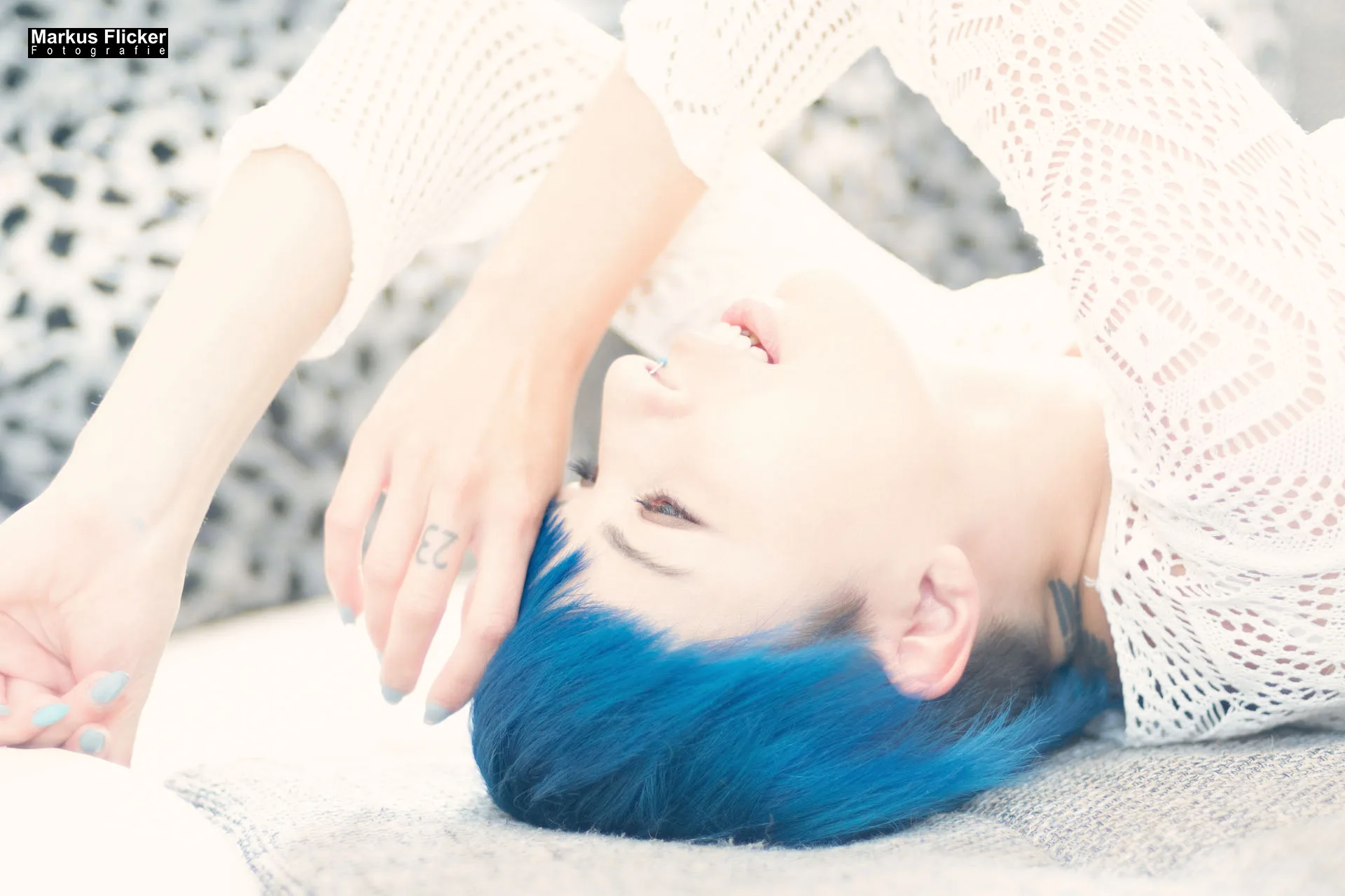 Homeshooting Akt Nude Dessous Female Model Lisa Photoshoot Fotografieren in der eigenen Wohnung