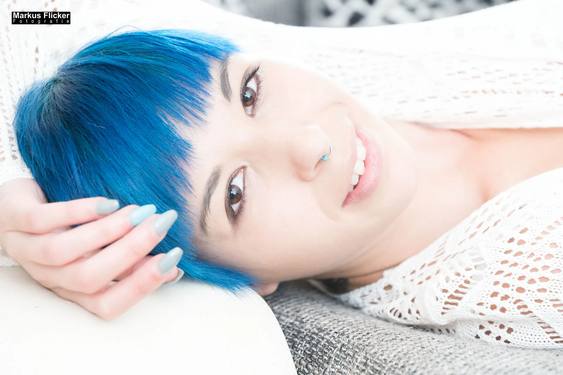 Homeshooting Akt Nude Dessous Female Model Lisa Photoshoot Fotografieren in der eigenen Wohnung