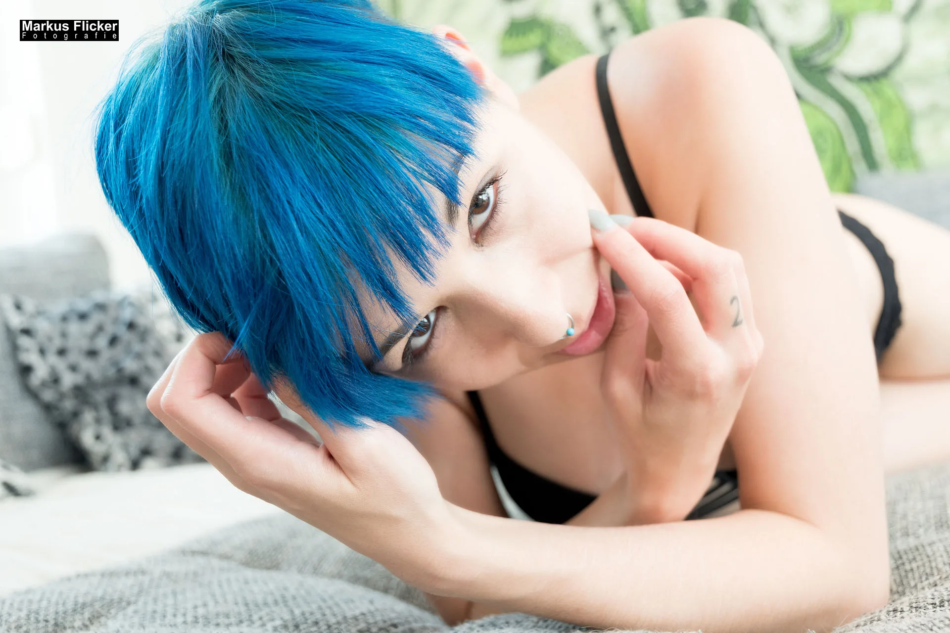 Homeshooting Akt Nude Dessous Female Model Lisa Photoshoot Fotografieren in der eigenen Wohnung