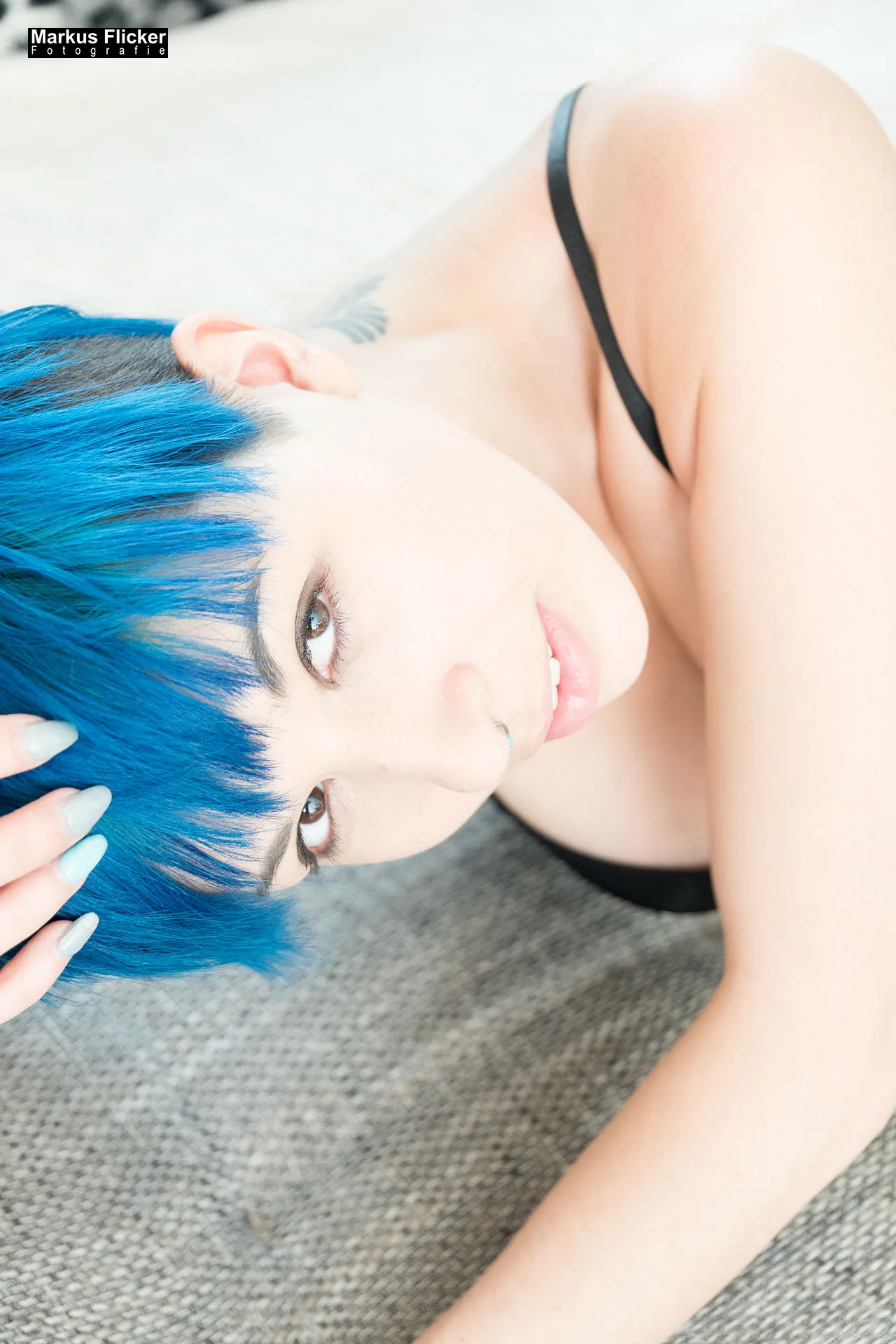 Homeshooting Akt Nude Dessous Female Model Lisa Photoshoot Fotografieren in der eigenen Wohnung