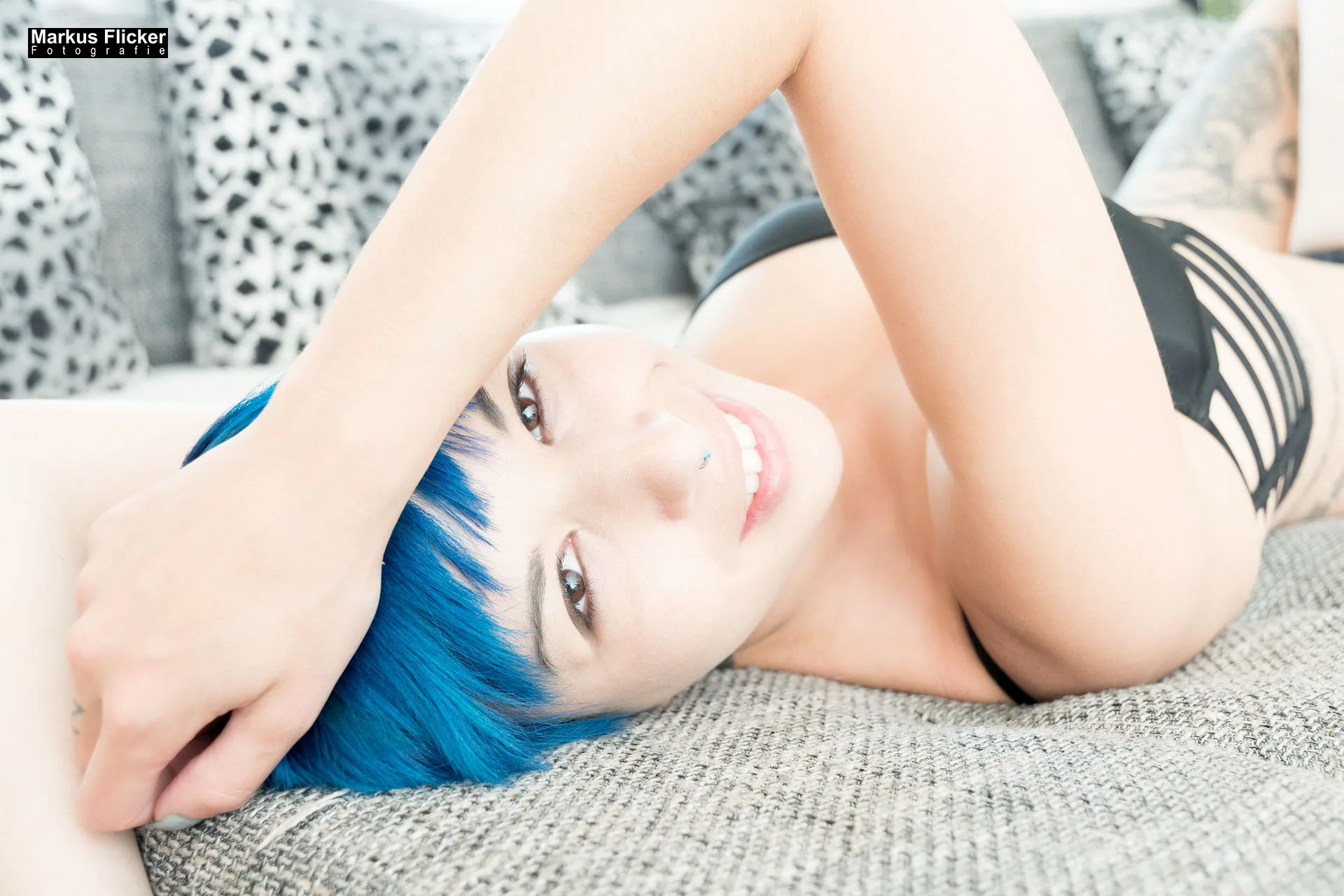 Homeshooting Akt Nude Dessous Female Model Lisa Photoshoot Fotografieren in der eigenen Wohnung