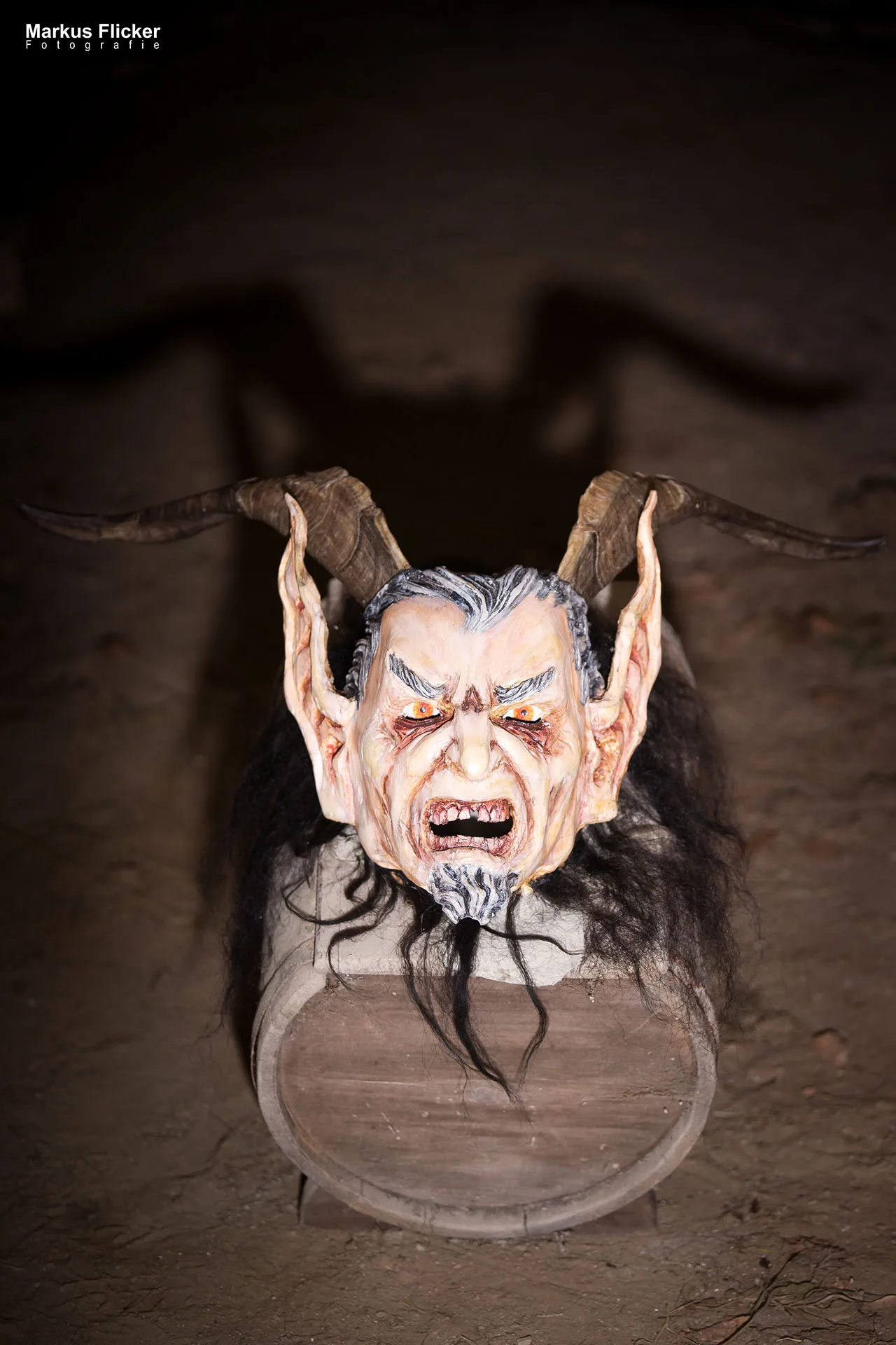 Vides Teufels Pass Perchten Fotoshooting