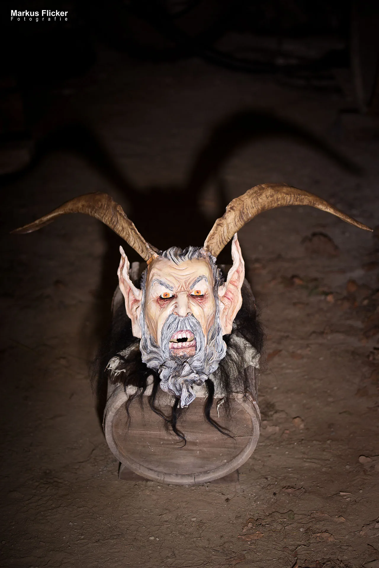 Vides Teufels Pass Perchten Fotoshooting