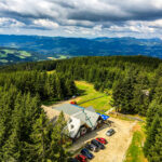 Wildwiesenhütte und Aussichtswarte in Miesenbach in der Steiermark