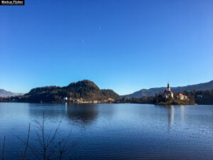 Bled Veldes Feldes in Slowenien mit der Marienkirche auf der kleinen Insel des Bleder Sees