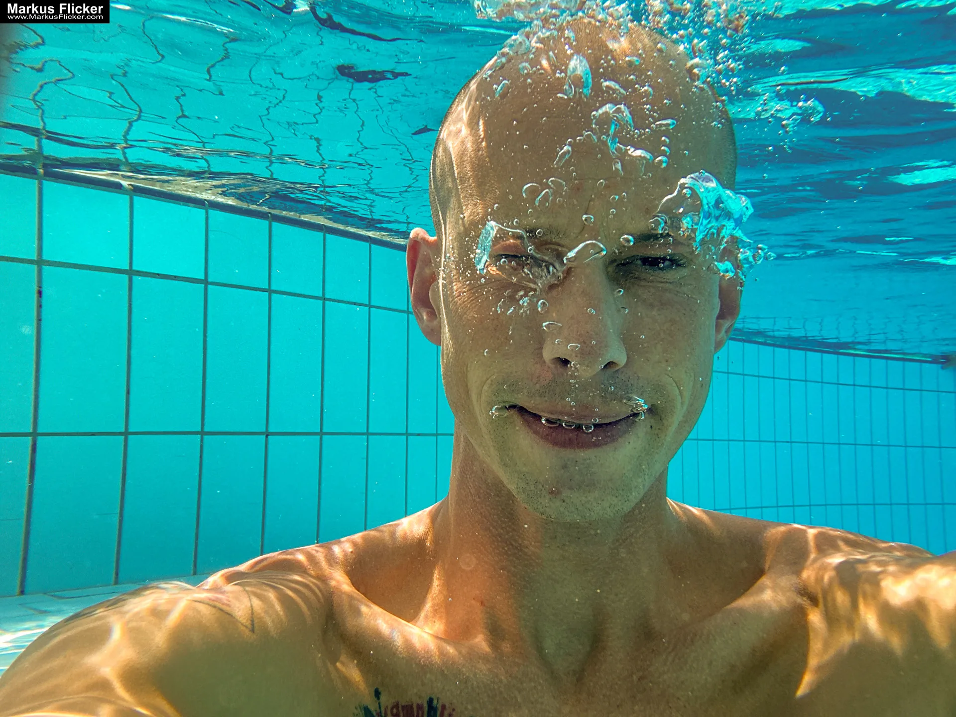 Wie du Unterwasser atemberaubende Fotos und Videos mit dem Handy machst? Mit dem Smartphone ins Wasser inkl. 9 unwiderstehlichen Tipps für Unterwasserfotografie. Fotografieren und Filmen mit dem Smartphone: Bessere Fotos und Videos mit dem Handy für Freizeit, Hobby und Business