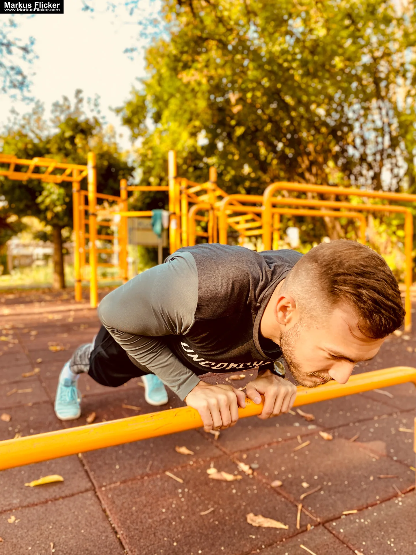 Malemodel Deny Sport Fitness Autumn Outdoor Photography #gleisdorf #gleisdorfcity #MaleModel #Sport #Fitness #Autumn #Outdoor #Photography #fotoshooting #photoshooting