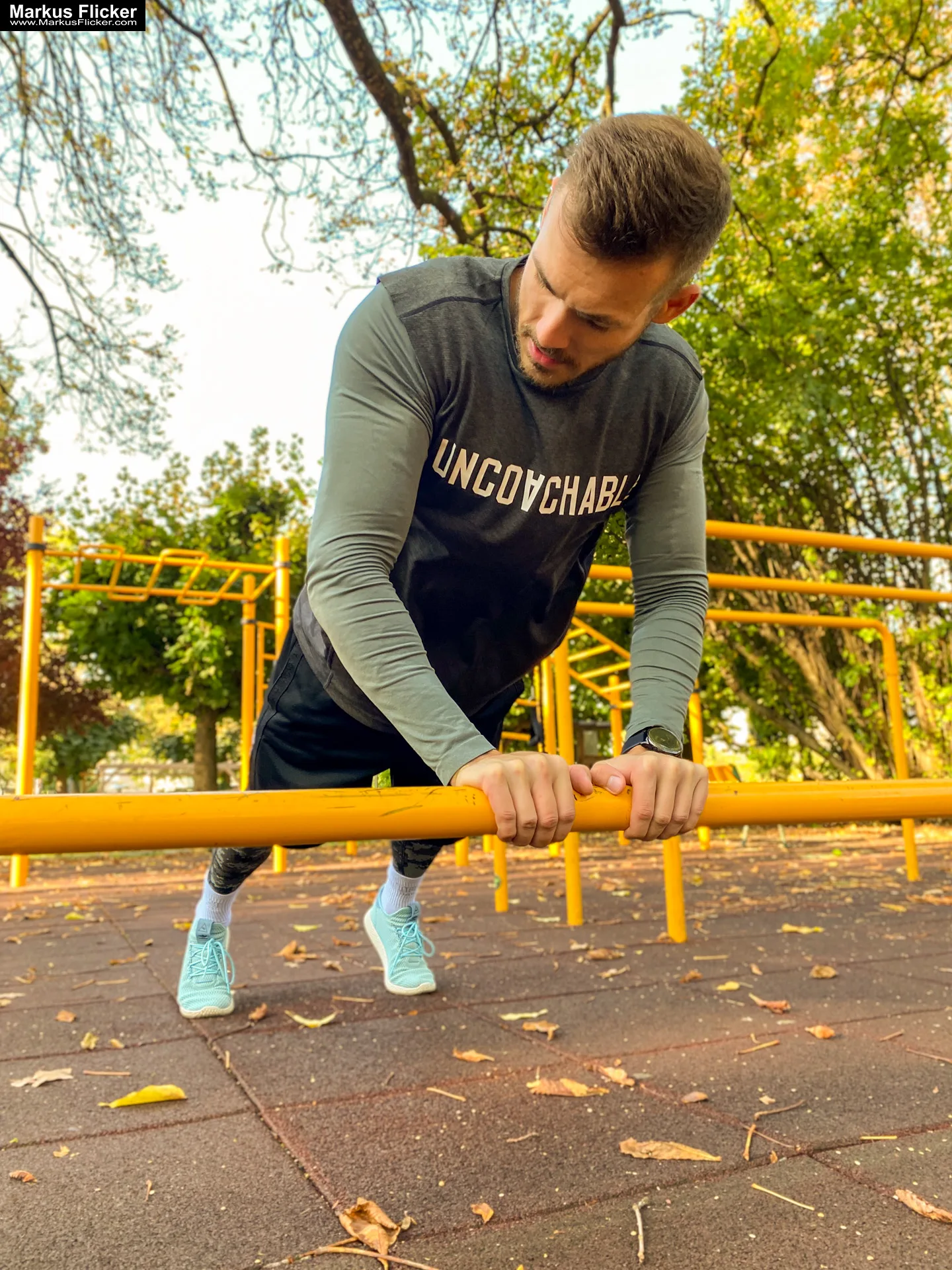 Malemodel Deny Sport Fitness Autumn Outdoor Photography #gleisdorf #gleisdorfcity #MaleModel #Sport #Fitness #Autumn #Outdoor #Photography #fotoshooting #photoshooting