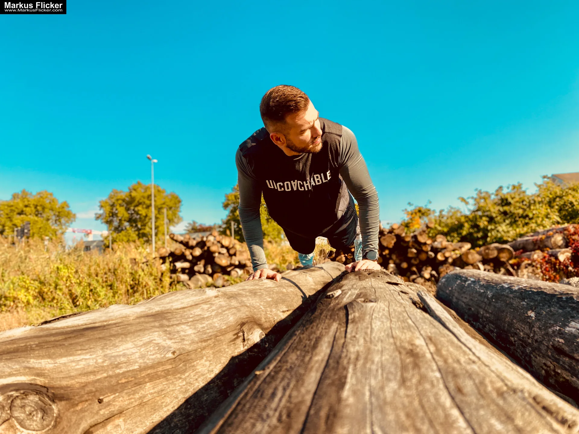 Malemodel Deny Sport Fitness Autumn Outdoor Photography #gleisdorf #gleisdorfcity #MaleModel #Sport #Fitness #Autumn #Outdoor #Photography #fotoshooting #photoshooting