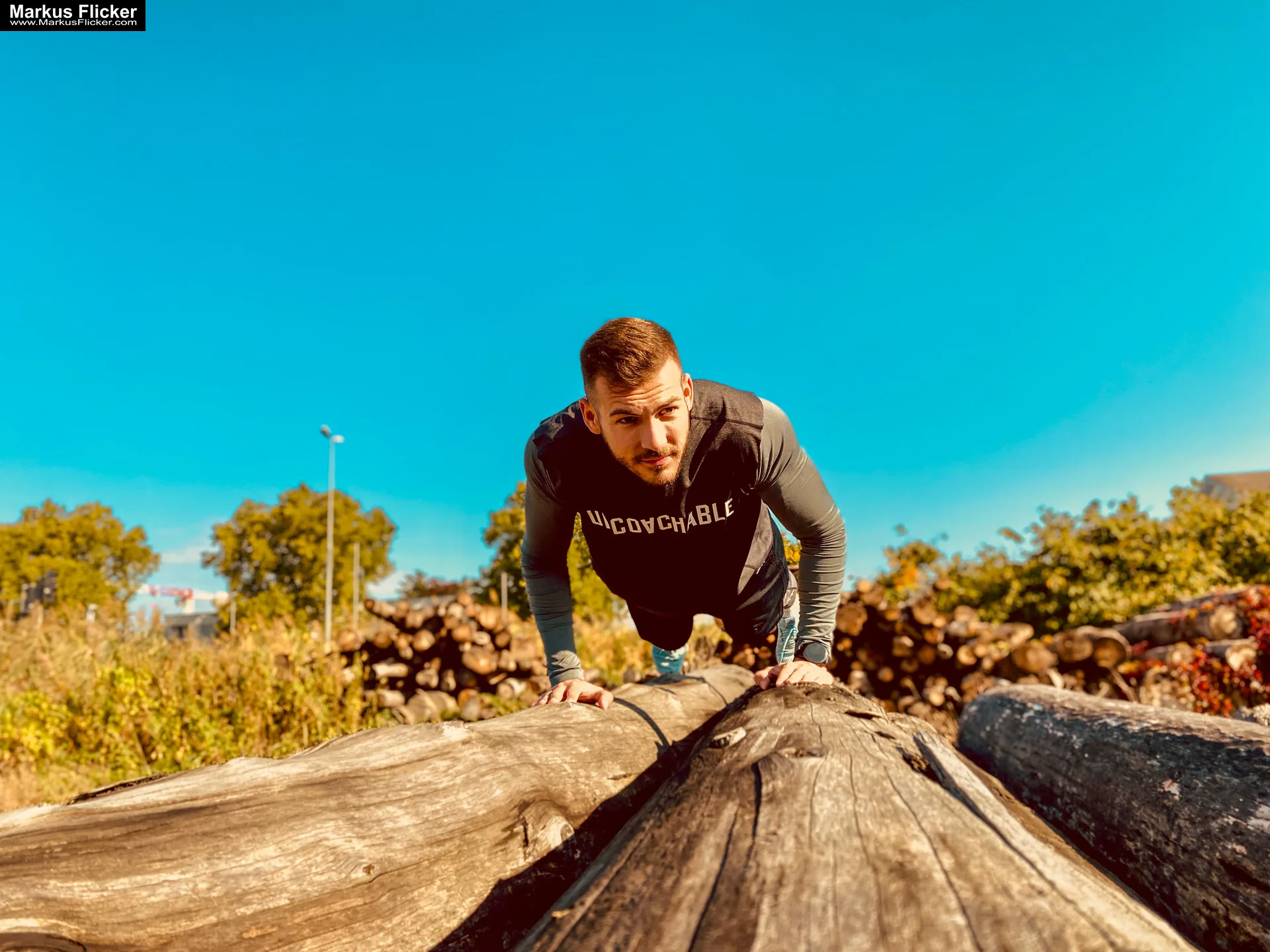 Malemodel Deny Sport Fitness Autumn Outdoor Photography #gleisdorf #gleisdorfcity #MaleModel #Sport #Fitness #Autumn #Outdoor #Photography #fotoshooting #photoshooting
