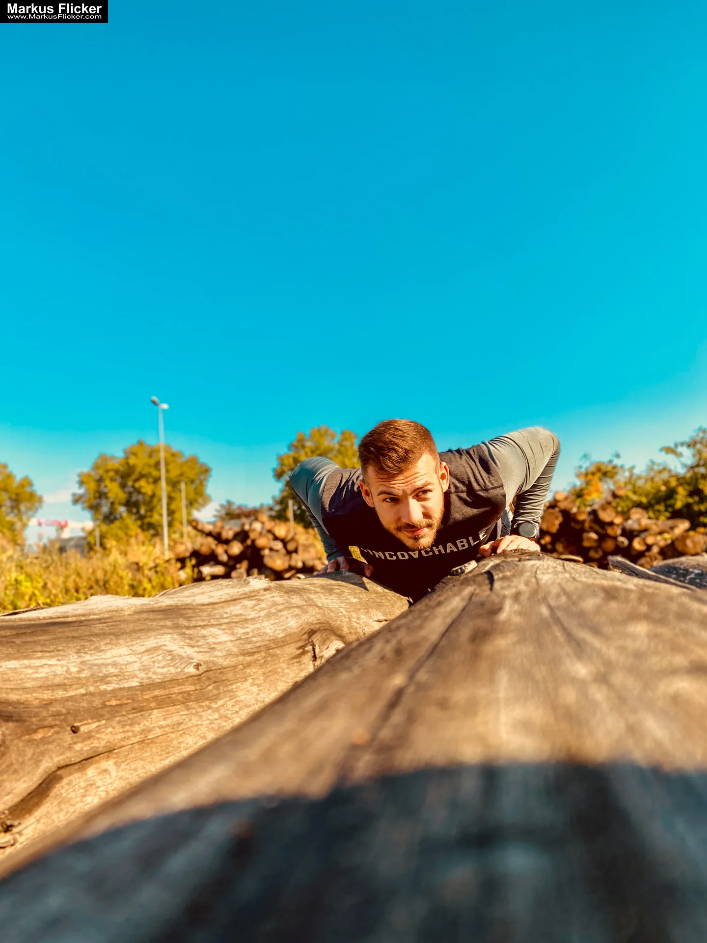 Malemodel Deny Sport Fitness Autumn Outdoor Photography #gleisdorf #gleisdorfcity #MaleModel #Sport #Fitness #Autumn #Outdoor #Photography #fotoshooting #photoshooting