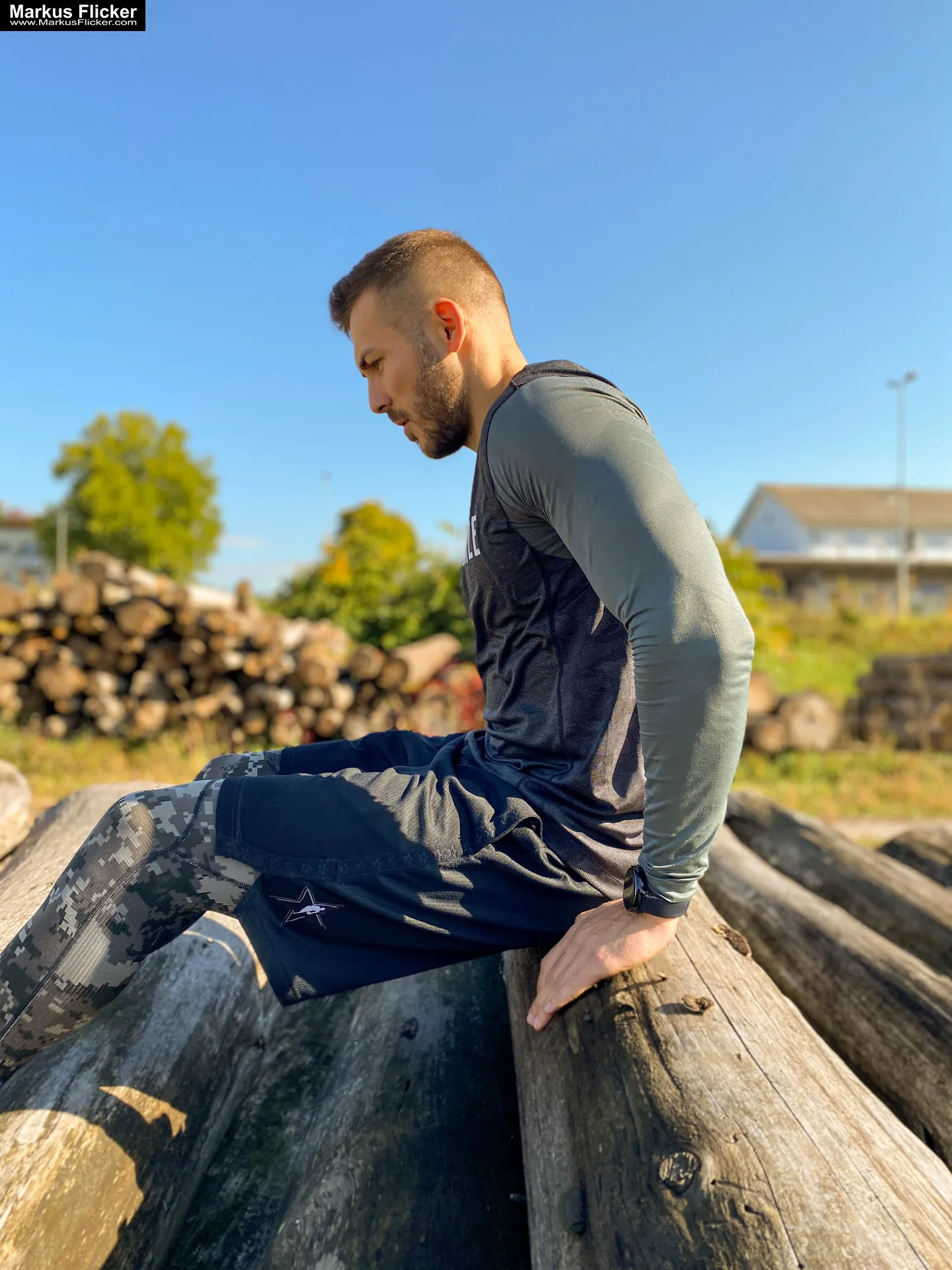 Malemodel Deny Sport Fitness Autumn Outdoor Photography #gleisdorf #gleisdorfcity #MaleModel #Sport #Fitness #Autumn #Outdoor #Photography #fotoshooting #photoshooting