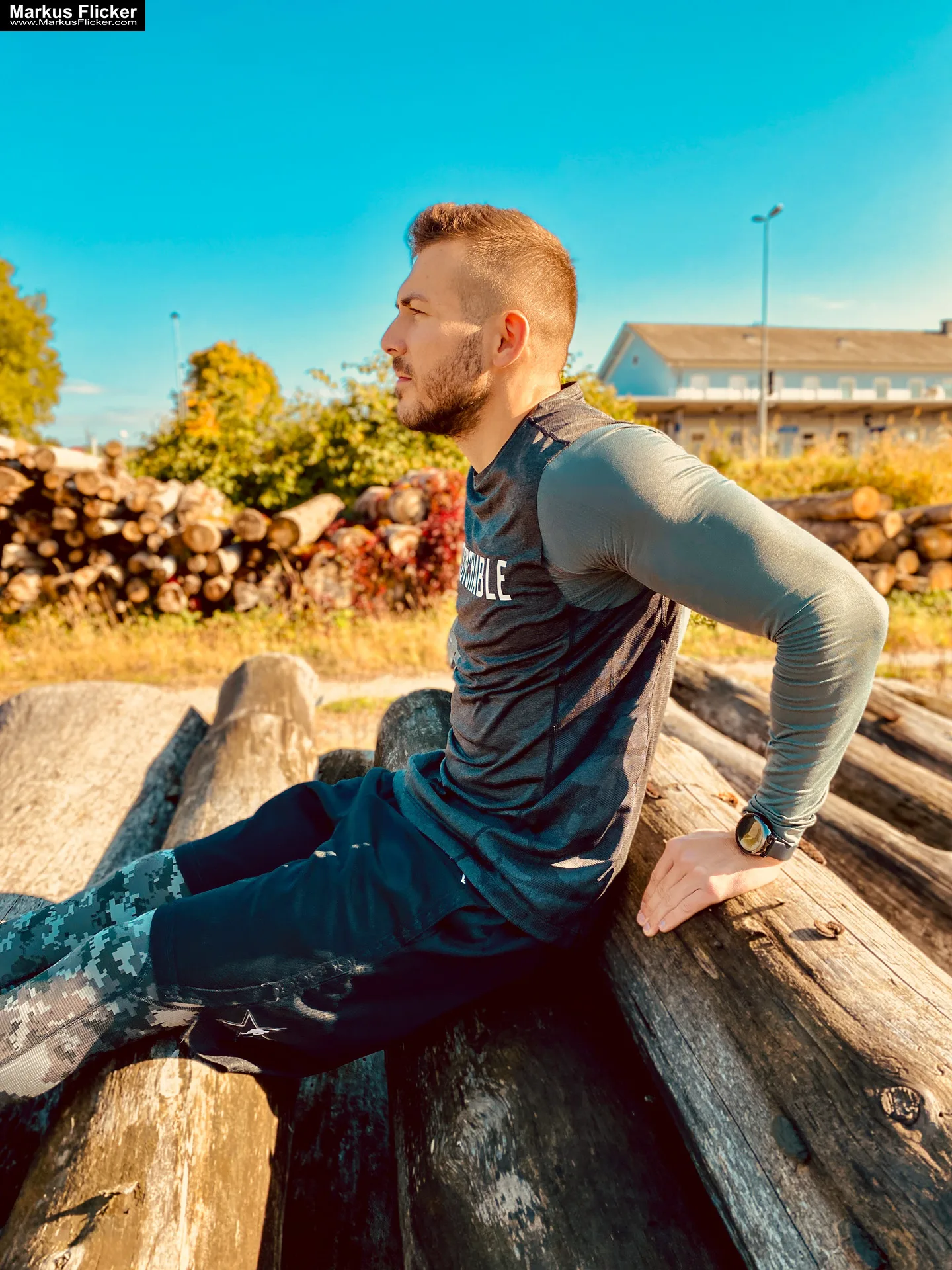 Malemodel Deny Sport Fitness Autumn Outdoor Photography #gleisdorf #gleisdorfcity #MaleModel #Sport #Fitness #Autumn #Outdoor #Photography #fotoshooting #photoshooting