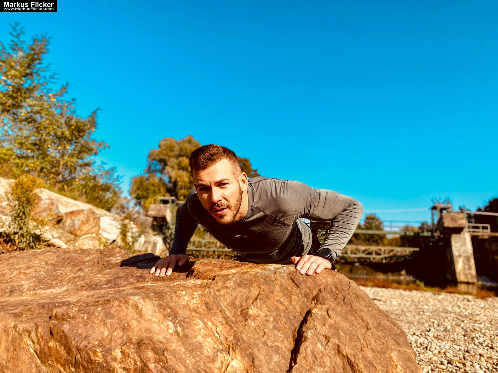 Malemodel Deny Sport Fitness Autumn Outdoor Photography #gleisdorf #gleisdorfcity #MaleModel #Sport #Fitness #Autumn #Outdoor #Photography #fotoshooting #photoshooting