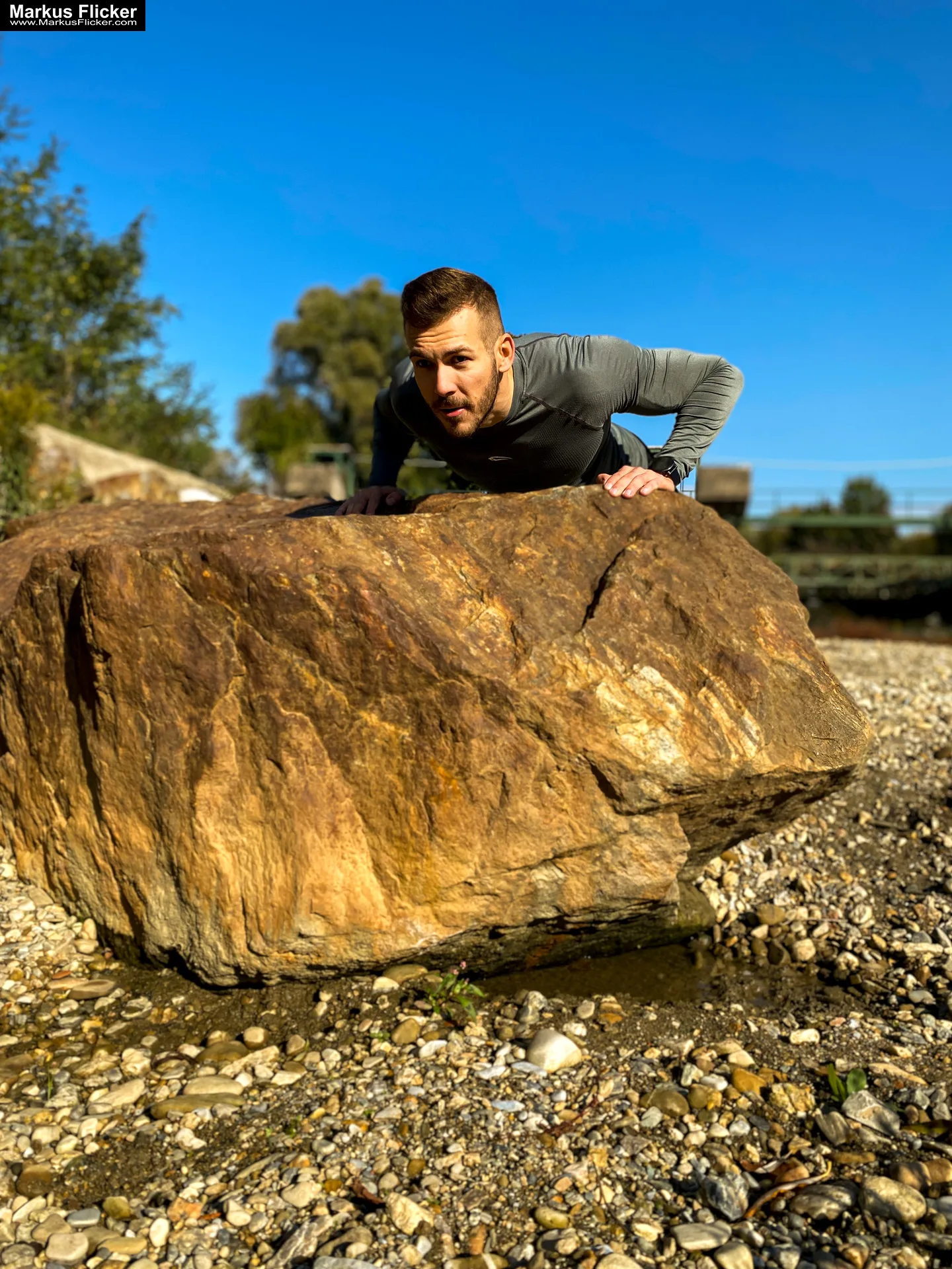 Malemodel Deny Sport Fitness Autumn Outdoor Photography #gleisdorf #gleisdorfcity #MaleModel #Sport #Fitness #Autumn #Outdoor #Photography #fotoshooting #photoshooting