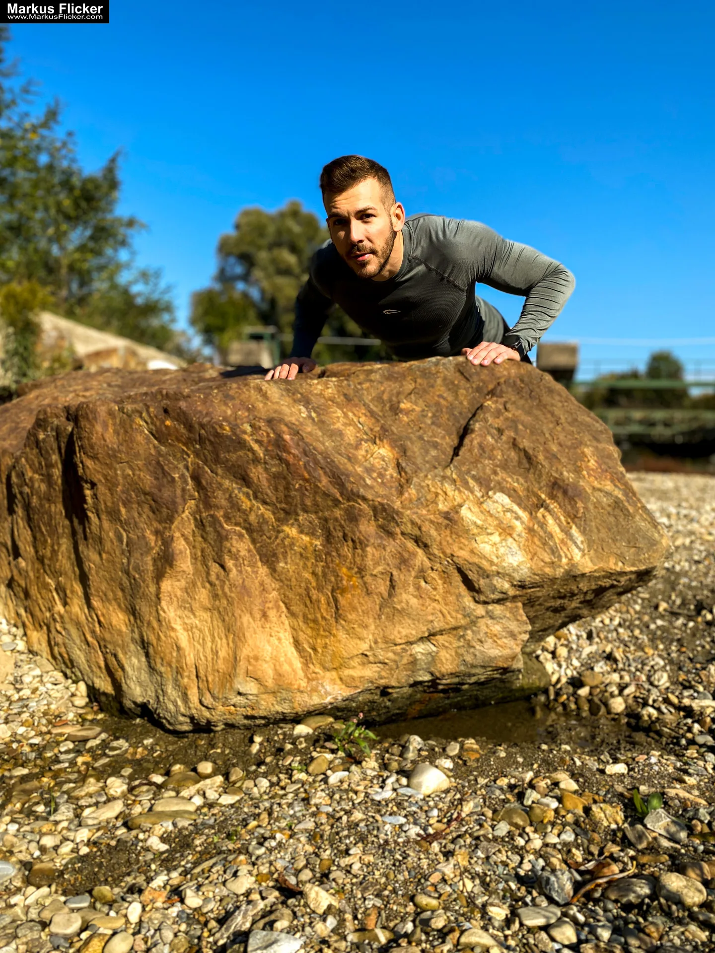 Malemodel Deny Sport Fitness Autumn Outdoor Photography #gleisdorf #gleisdorfcity #MaleModel #Sport #Fitness #Autumn #Outdoor #Photography #fotoshooting #photoshooting