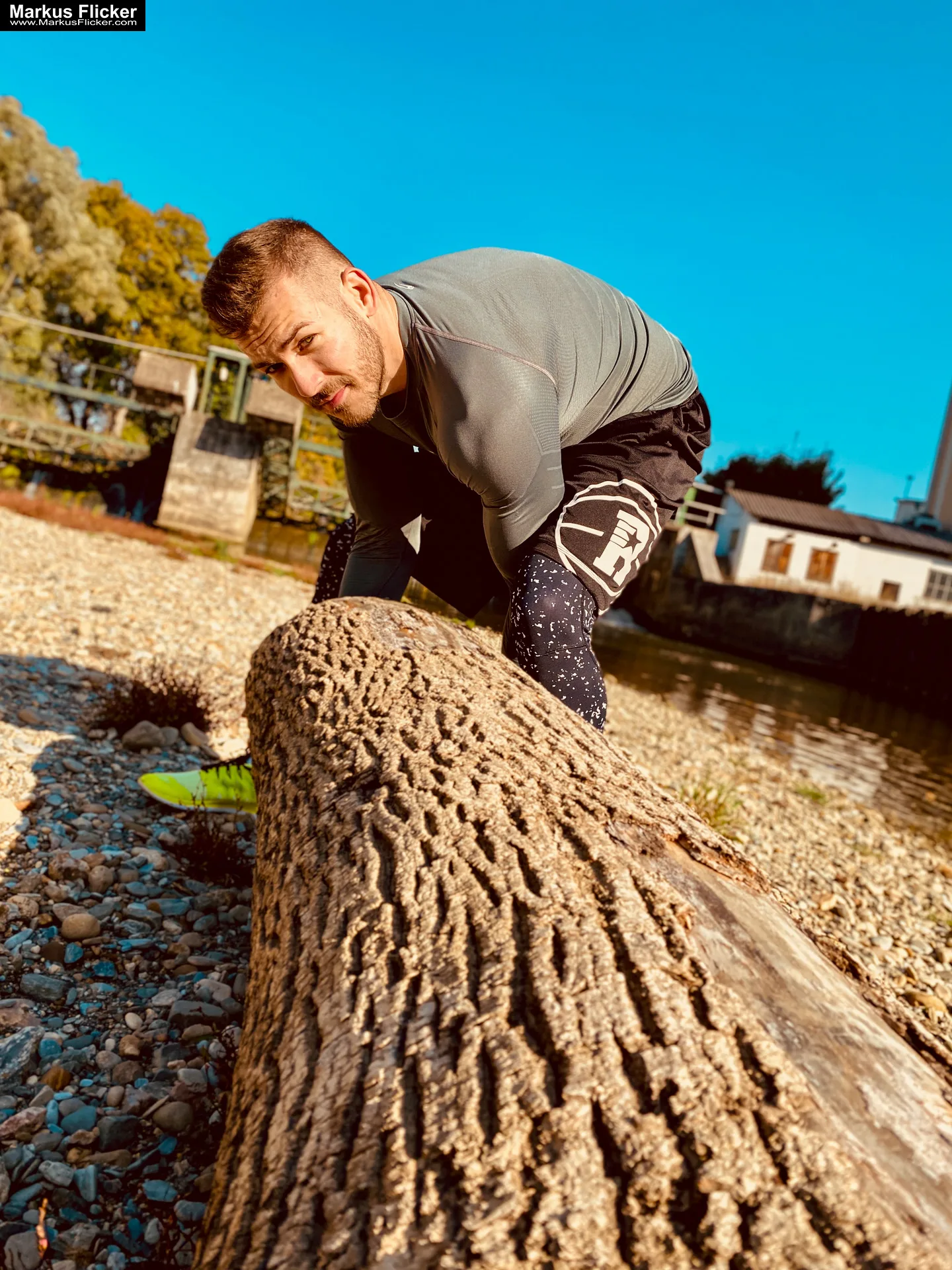 Malemodel Deny Sport Fitness Autumn Outdoor Photography #gleisdorf #gleisdorfcity #MaleModel #Sport #Fitness #Autumn #Outdoor #Photography #fotoshooting #photoshooting