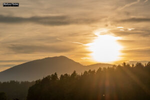 Sonnuntergang Schöckl Hausberg Gipfel im Grazer Bergland