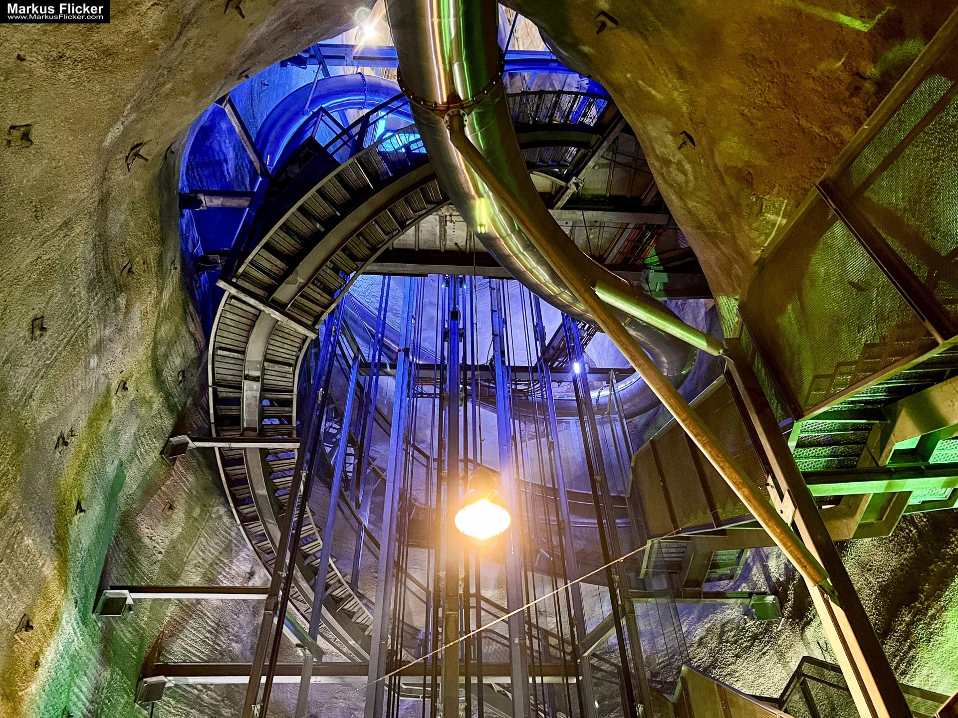 GRAZ HAUPTSTADT DES SÜDÖSTERREICHISCHEN BUNDESLANDES STEIERMARK Weihnachten Steirer Advent Weihnachtsbeleuchtung Graz Schlossberg