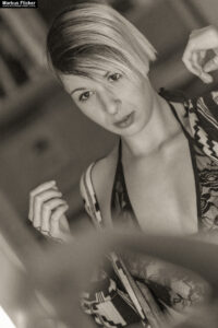 Erotic Art In The Mirror Female Model Lisa in Dessous Photography vor dem Spiegel