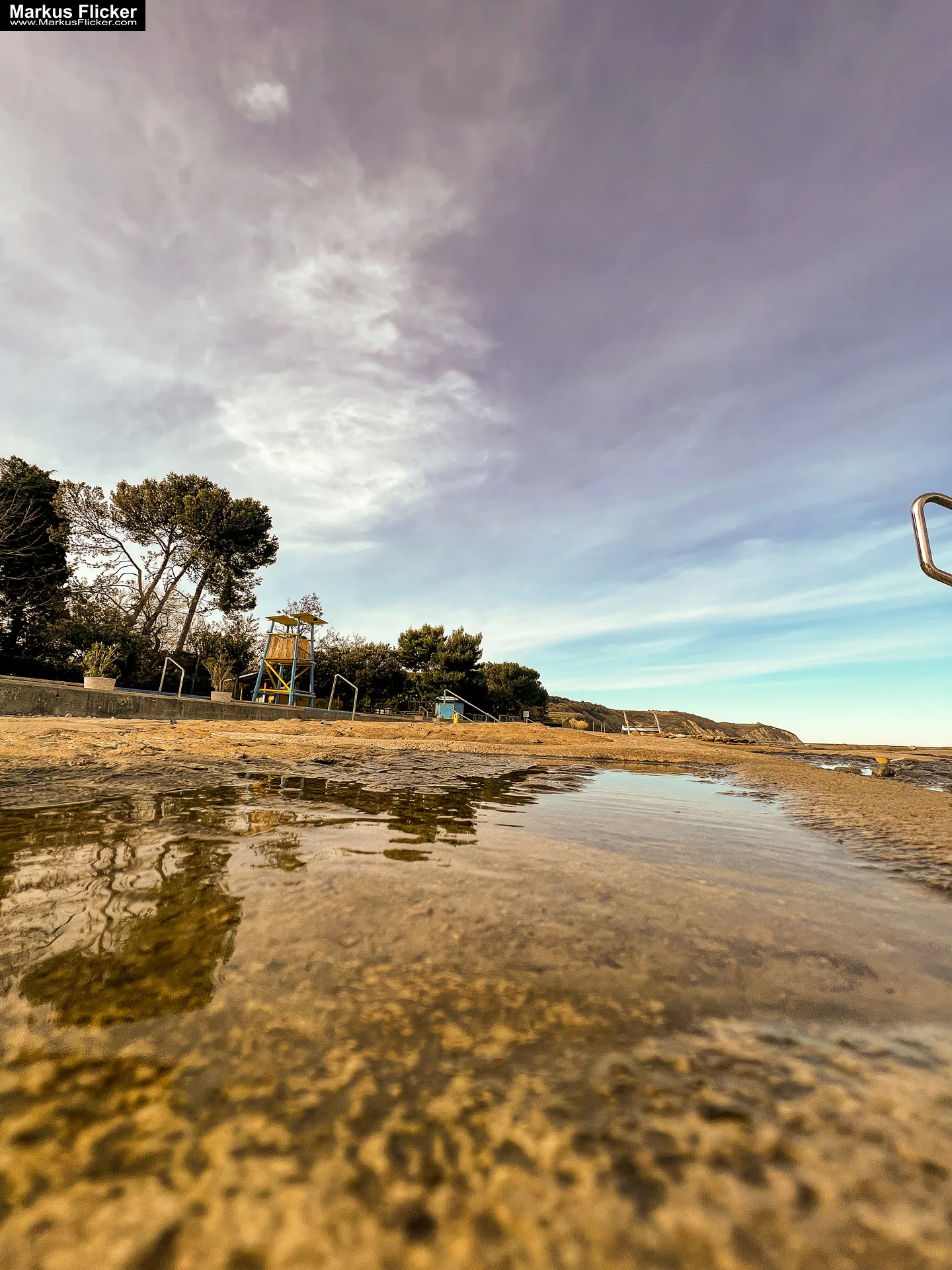Spiegelung fotografieren und filmen am Meer mit dem Smartphone an der Adria. Fotografieren und Filmen mit dem Smartphone: Bessere Fotos und Videos mit dem Handy für Freizeit, Hobby und Business