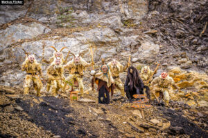 Vides Teufels Pass Perchten Krampus Fotoshooting im Steinbruch