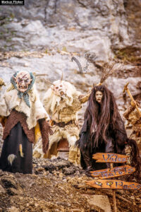 Vides Teufels Pass Perchten Krampus Fotoshooting im Steinbruch