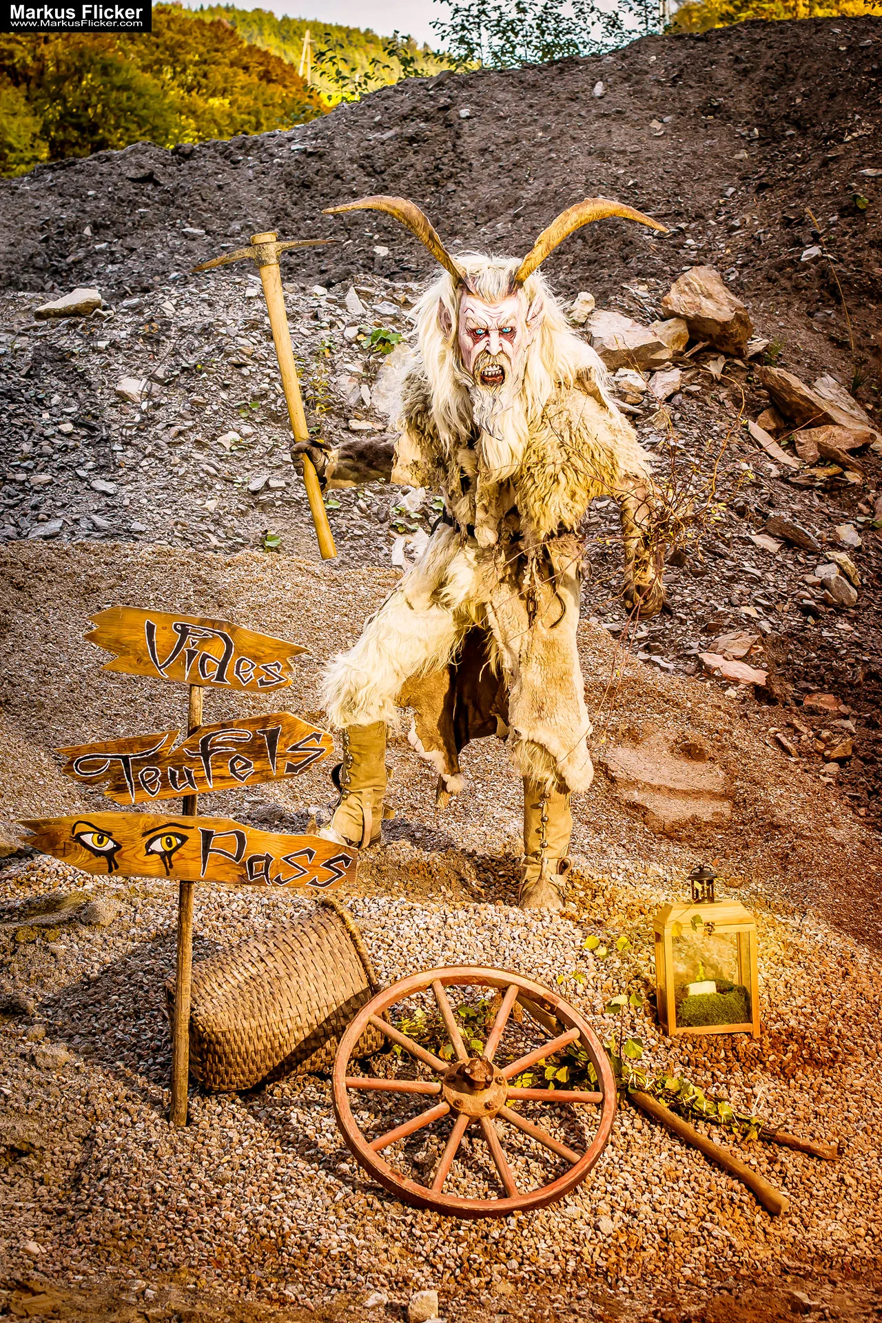 Vides Teufels Pass Perchten Krampus Fotoshooting Steinbruch Lost Places Adobe Photoshop Digiart Bildbearbeitung