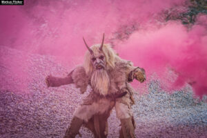 Vides Teufels Pass Perchten Krampus Fotoshooting im Steinbruch