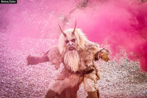 Vides Teufels Pass Perchten Krampus Fotoshooting im Steinbruch