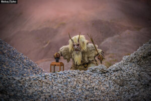 Vides Teufels Pass Perchten Krampus Fotoshooting im Steinbruch