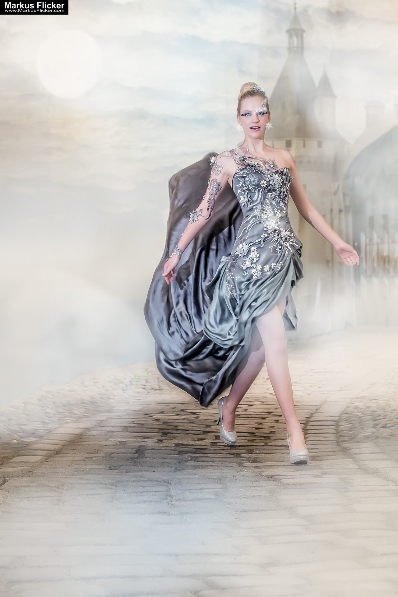 Die zertanzten Schuhe Photoshop Bildbearbeitung und Fotoprojekt Designer Kleider LS Design und Astrid Trummer