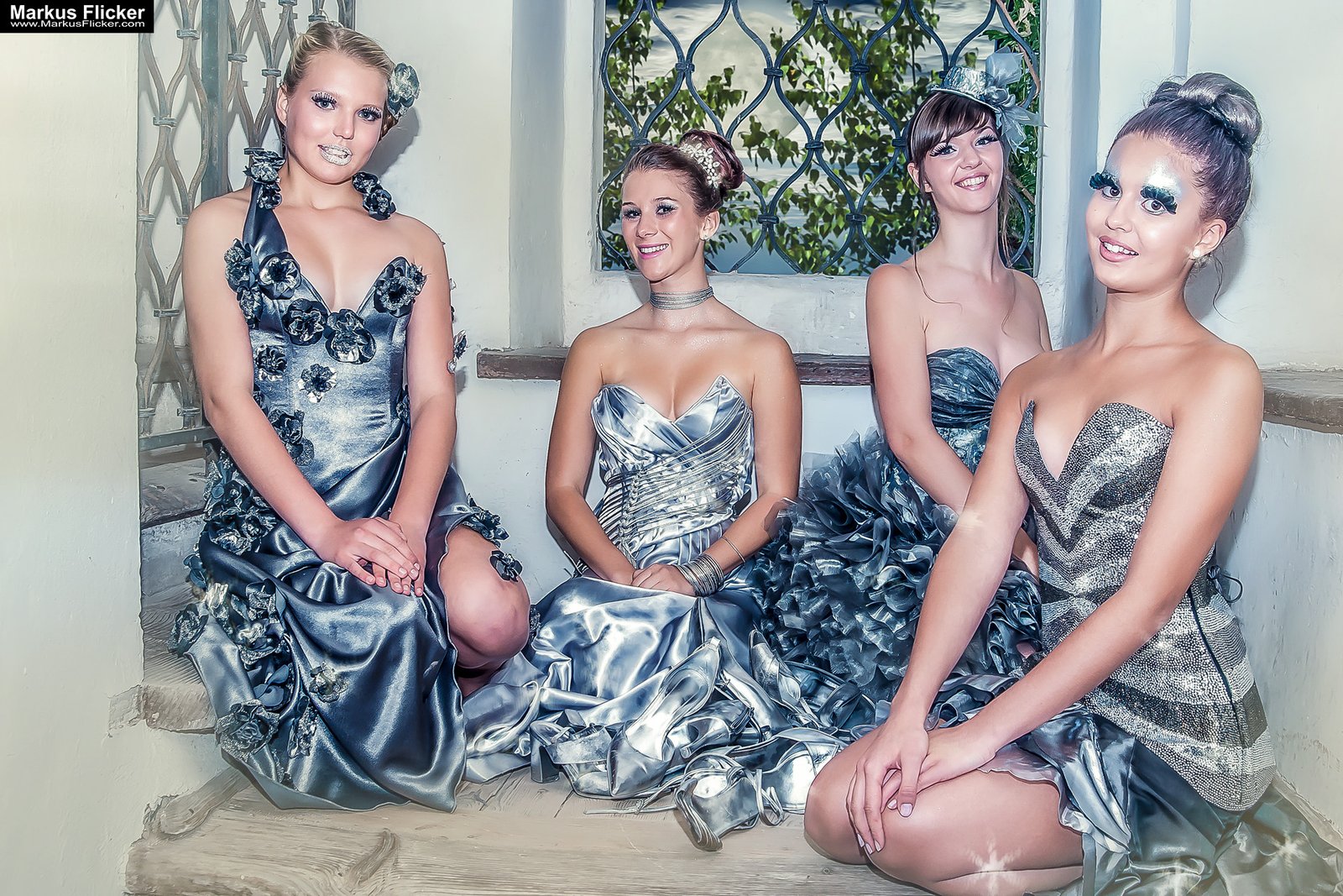 Die zertanzten Schuhe Photoshop Bildbearbeitung und Fotoprojekt Designer Kleider LS Design und Astrid Trummer