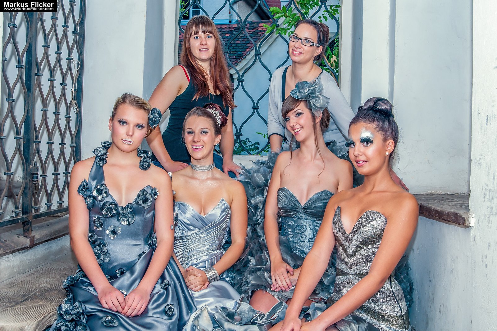 Die zertanzten Schuhe Photoshop Bildbearbeitung und Fotoprojekt Designer Kleider LS Design und Astrid Trummer